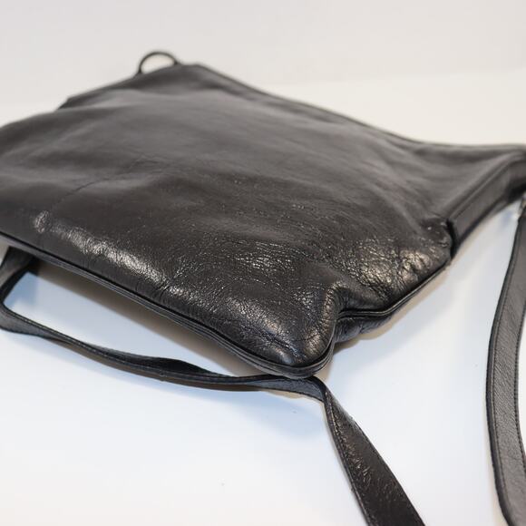 Gucci Black Leather Crossbody Bag | Authentic Italy | Style 113013 1956 - Picture 4 of 7